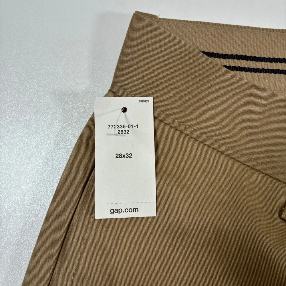 NEW Gap Classic Khakis Pants 28x32 Tan Straight Fit Cotton Chinos 772336-01-1